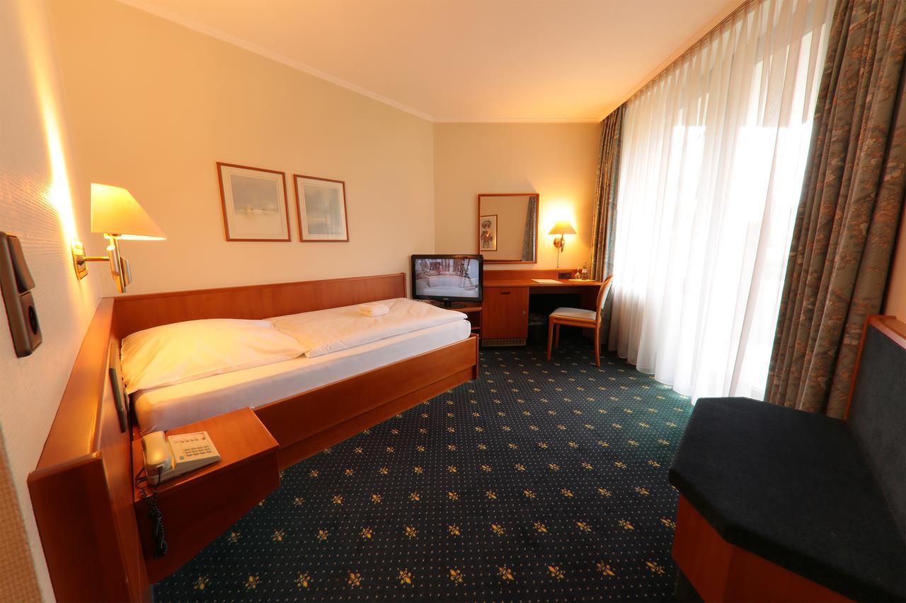 Karaman Group Hotel Bad Nenndorf Exterior foto